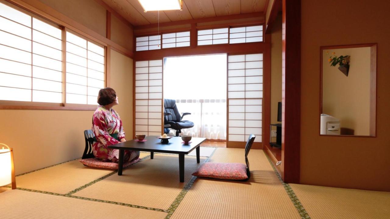 Baigetsu Ryokan Shimosuwa Luaran gambar